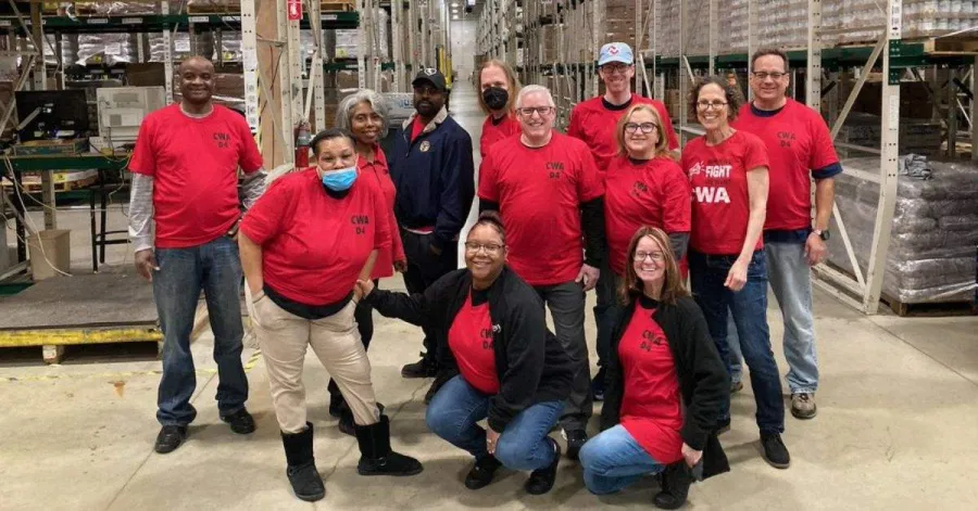 CWA Members Volunteer at Chicago Food Pantry