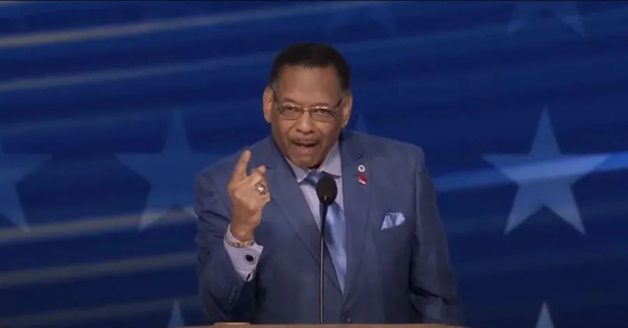 Claude Cummings Speaks at Democratic National Convention