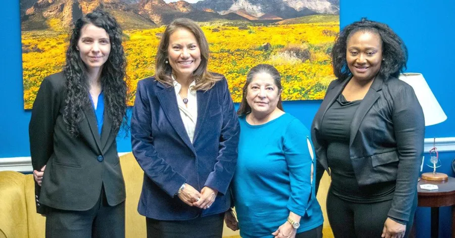 LanguageLine Workers Meet with Lawmakers